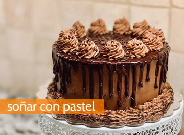 Soñar con pastel ❤️ no te dejes llevar por su sabor - soñarcon